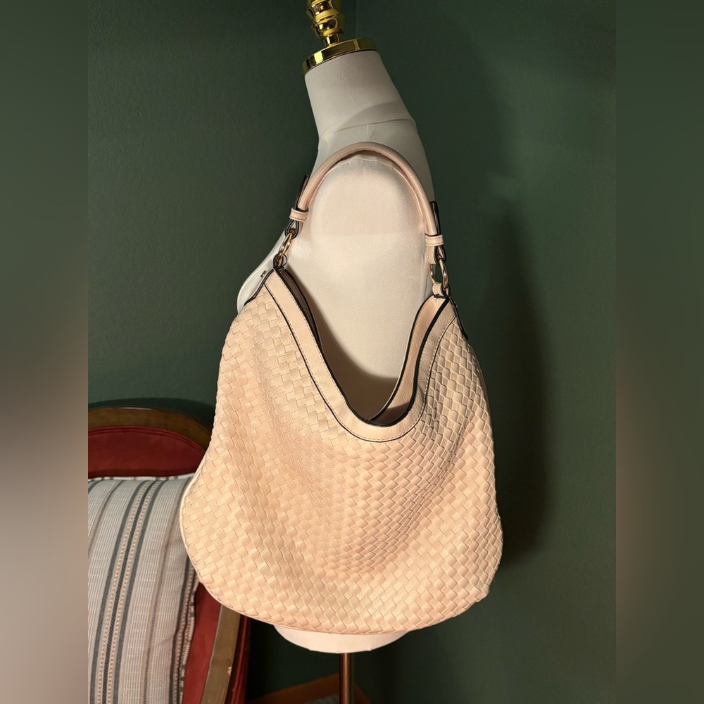 Elegant Cream Woven Hobo Bag